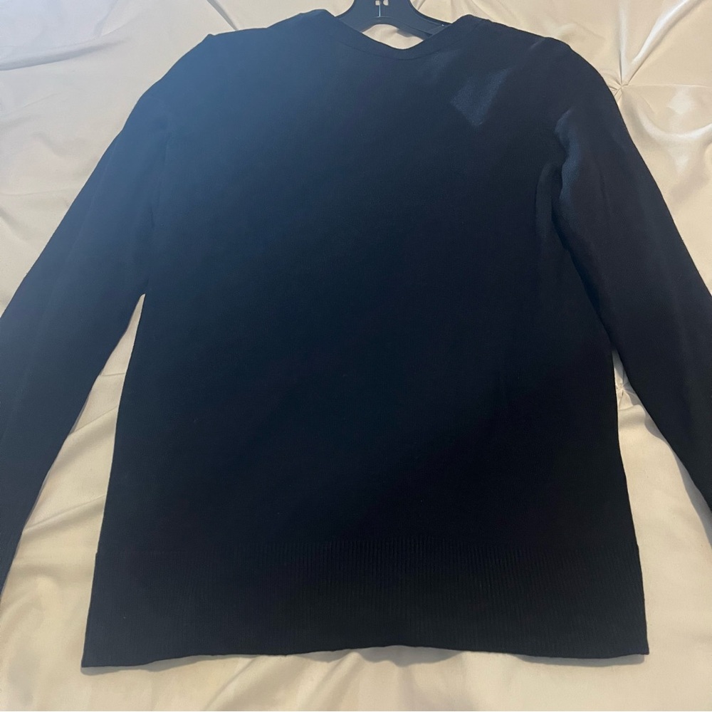 Amazon Essentials Classic V-Neck Women's Cardigan Sweater Black - Picture 8 of 8
